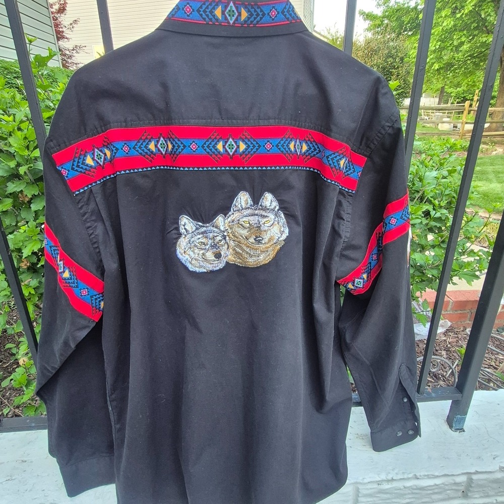 Aztec Embroidered Wolf Shirt Western Native American Mens Sz L - Picture 3 of 12